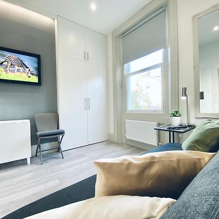 Apt 03 Beachside Beauty Central Studio Steps From Cafes Brighton Екстериор снимка