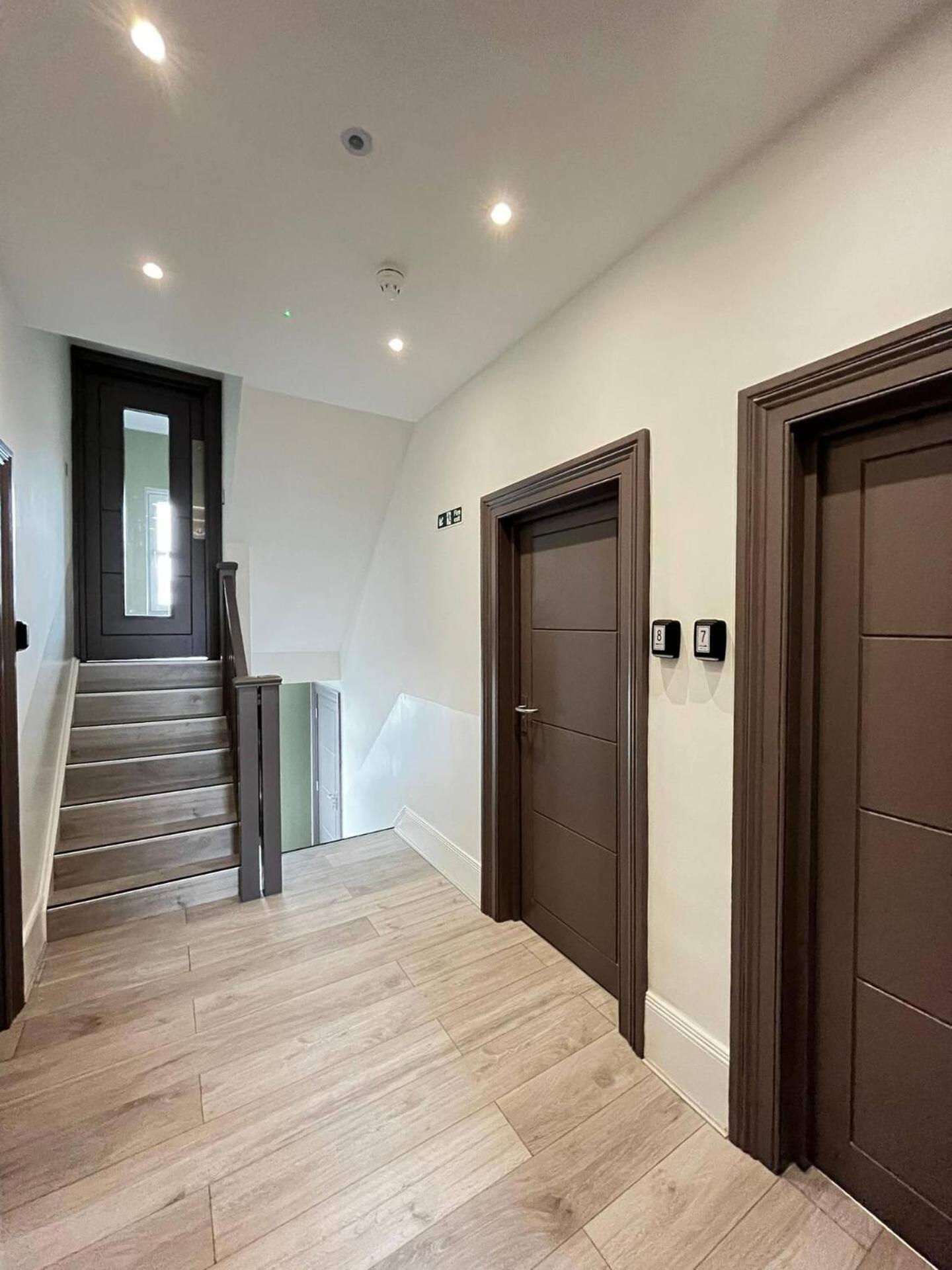 Apt 03 Beachside Beauty Central Studio Steps From Cafes Brighton Екстериор снимка