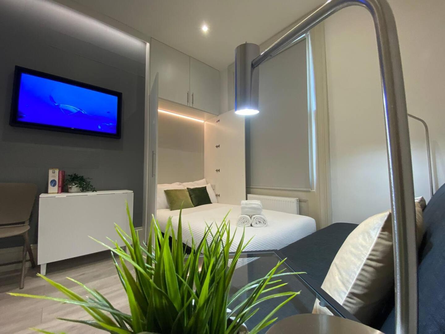 Apt 03 Beachside Beauty Central Studio Steps From Cafes Brighton Екстериор снимка