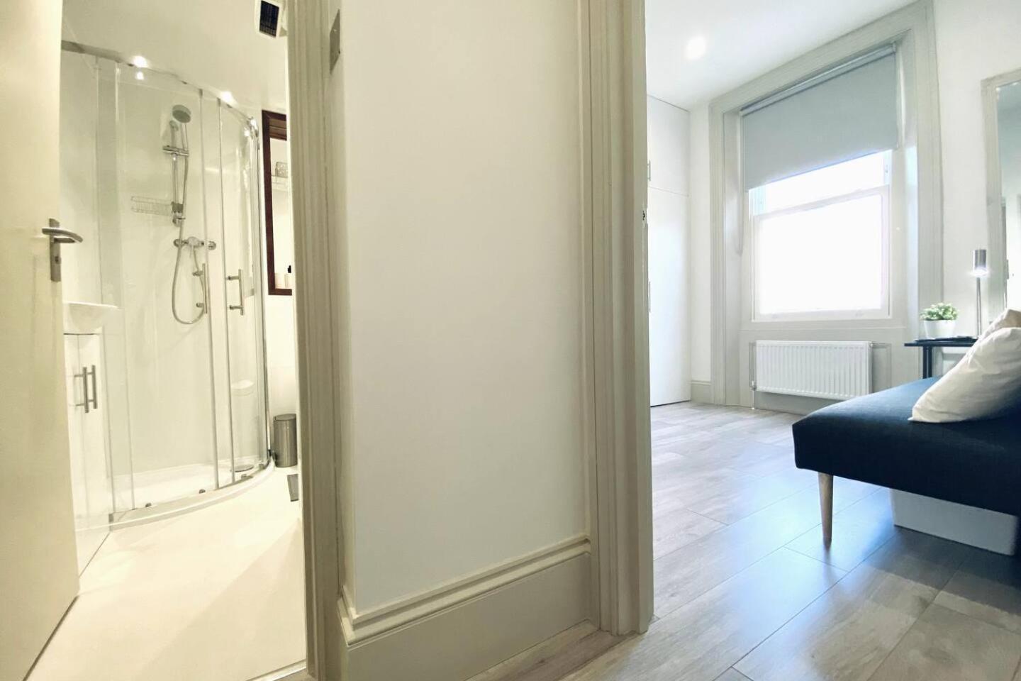 Apt 03 Beachside Beauty Central Studio Steps From Cafes Brighton Екстериор снимка