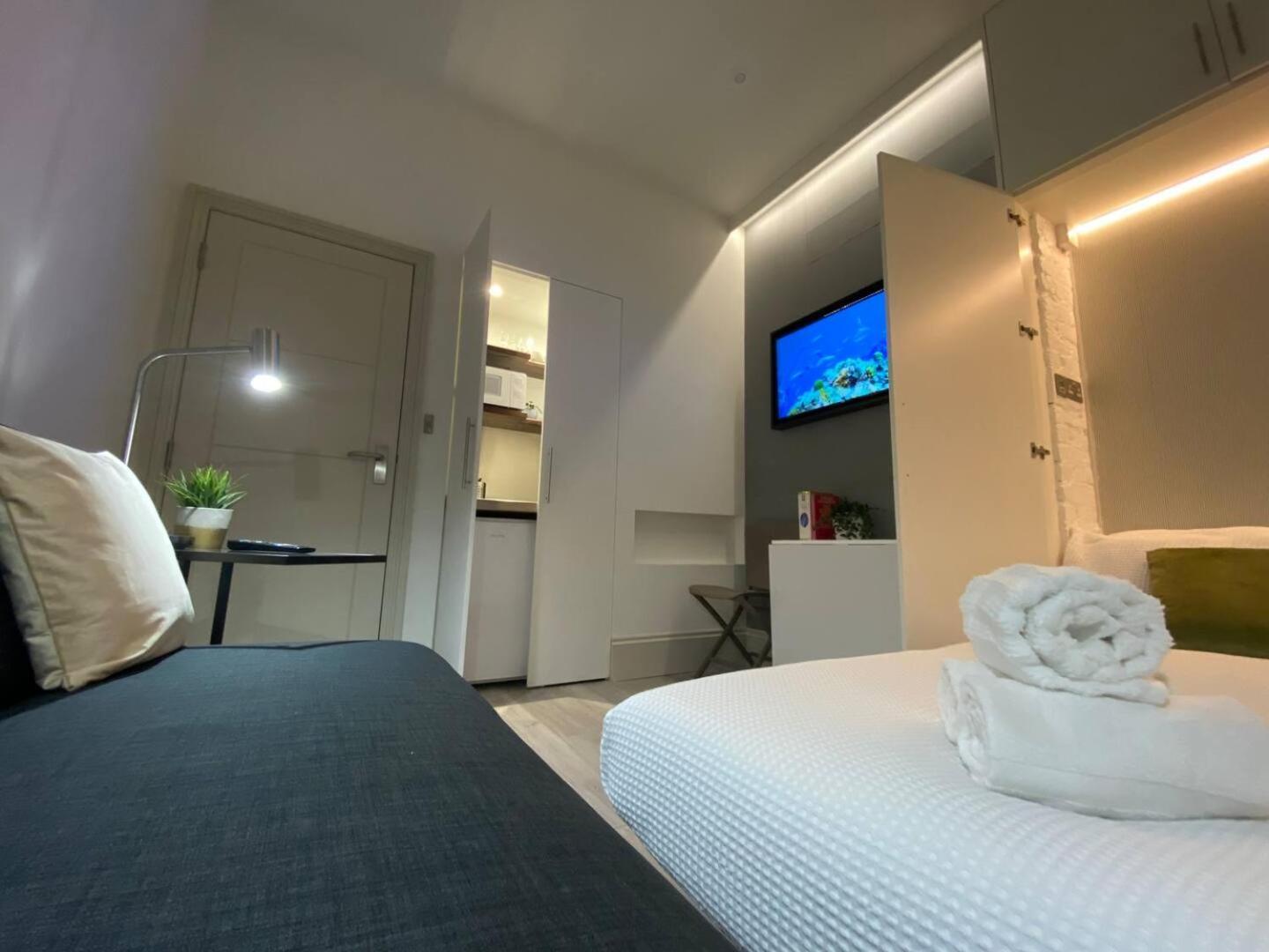 Apt 03 Beachside Beauty Central Studio Steps From Cafes Brighton Екстериор снимка